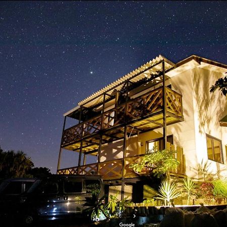 Mambo Hostel Okinawa Motobu Eksteriør billede