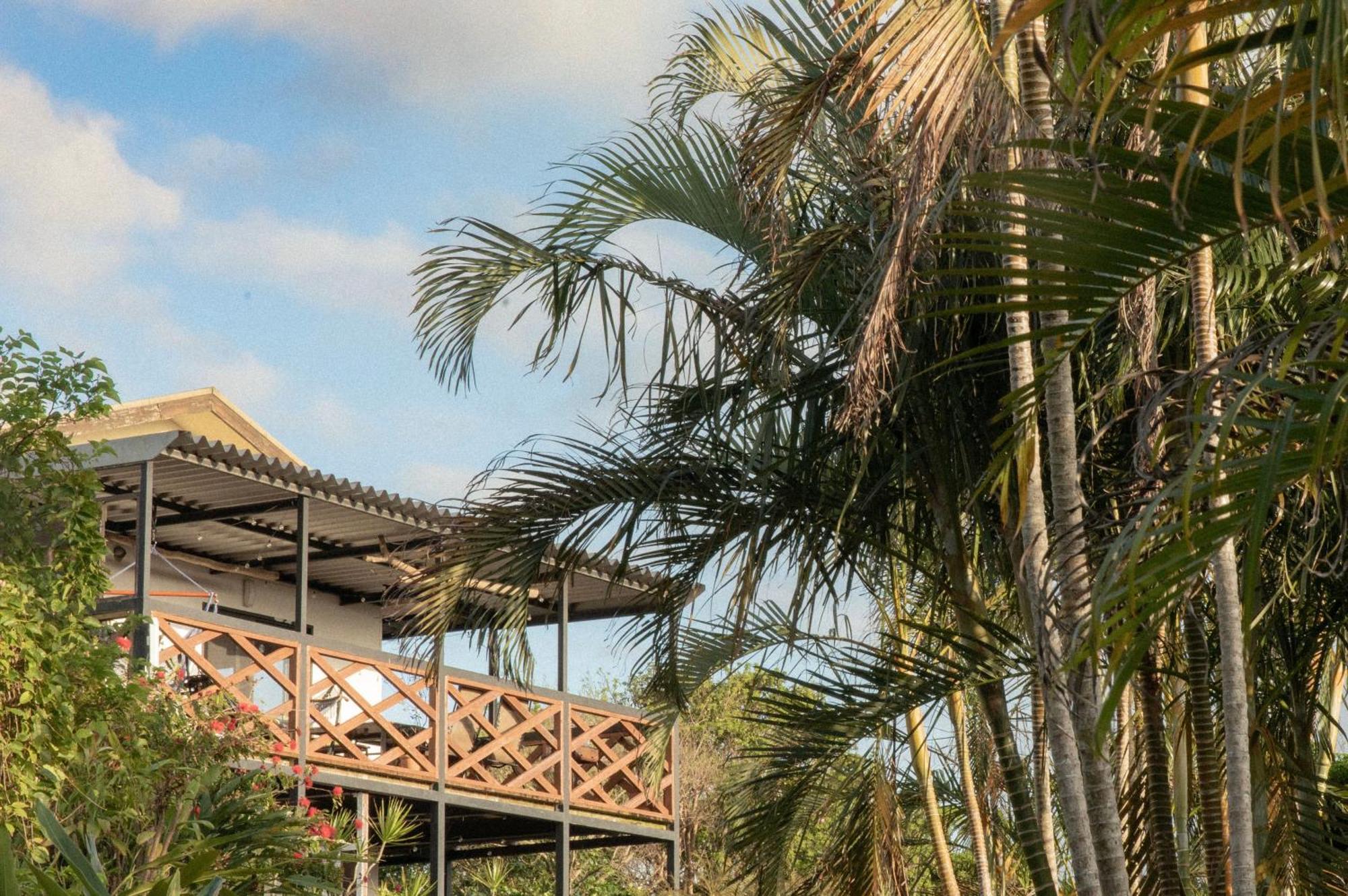 Mambo Hostel Okinawa Motobu Eksteriør billede