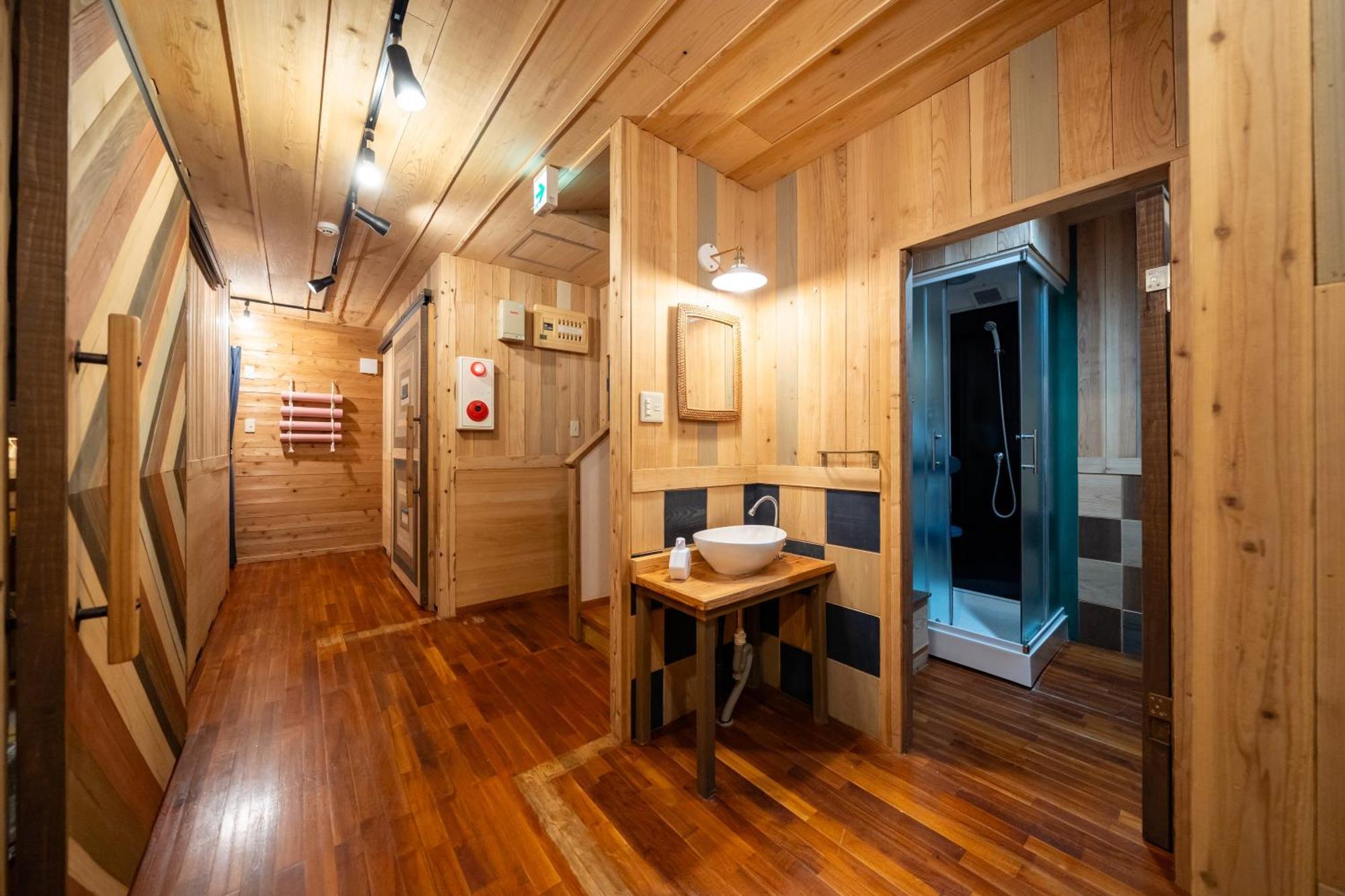 Mambo Hostel Okinawa Motobu Eksteriør billede