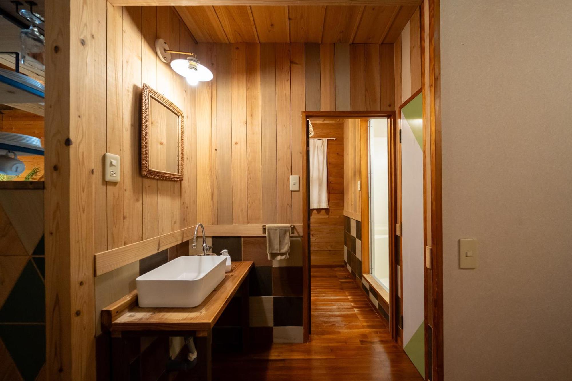 Mambo Hostel Okinawa Motobu Eksteriør billede